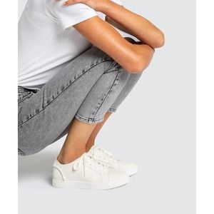 New in box -Dolce Vita Zia White Leather Sneaker